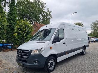 Schadeauto Mercedes Sprinter 317 CDI L3 Maxi Navi Stoelverw. 2023/10