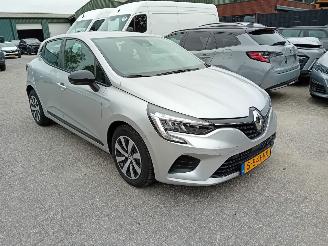 uszkodzony samochody osobowe Renault Clio 1.0 TCe 90 Navi Airco 2023/4