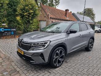 Voiture accidenté Renault Austral E Hybrid 200 Techno Esprit Alpine 2023/6