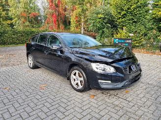 Auto incidentate Volvo V-60 D2 2.0 88KW Airco Navi 2018/2