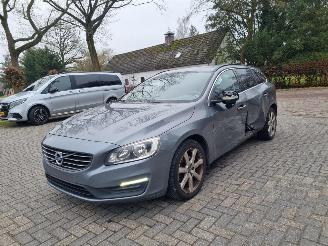 Volvo V-60 2.0d D2 Aut. Navi picture 7