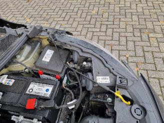 Peugeot 208 1.2 PureTech picture 11