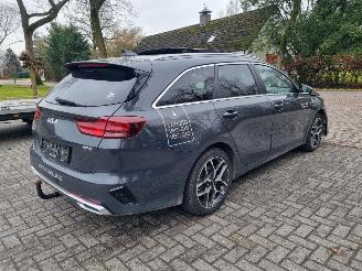Kia Ceed 1.6 GDI PHEV Pano Navi Stoelverw picture 5
