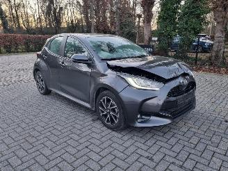 skadebil auto Toyota Yaris 1.5 l-VVT-i Led Airco 2024/1