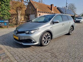skadebil auto Toyota Auris Touring Sports 1.8 Hybrid Freestyle Pano Navi 2018/6