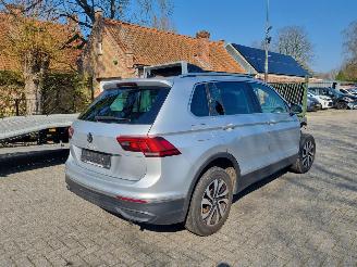 Avarii autoturisme Volkswagen Tiguan 2.0 TDI 110KW Aut. Pano Navi Stoelverw 2022/7