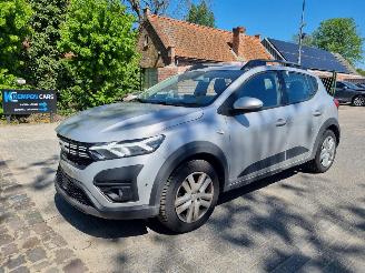 krockskadad bil auto Dacia Sandero TCe 90 Automaat Navi Airco Camera 2023/9