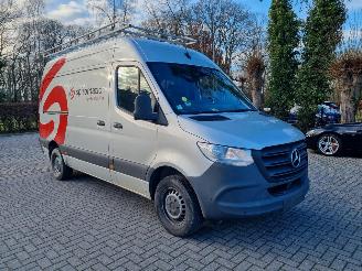 skadebil bedrijf Mercedes Sprinter 317 CDI Mbux Navi L2 H2 2022/2