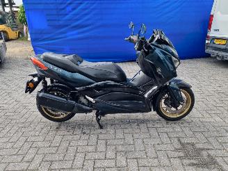 Yamaha XMAX 300 Tech Max ABS picture 6