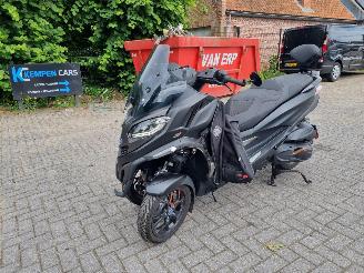 uszkodzony motocykle Piaggio MP3 LT MP3 530HPe 2025/6