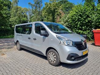 Schadeauto Renault Trafic 1.6 DCI L2 9 Pers. Airco MARGE 2015/6