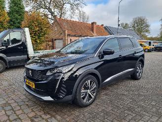 Unfallwagen Peugeot 5008 Puretech 130 Allure Pack 7 Pers. Navi Camera 2022/1