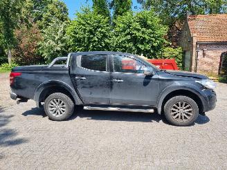 Mitsubishi L-200 2.4 DI-D Aut Double Cab picture 2