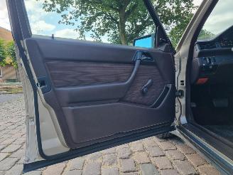 Mercedes E-klasse 250d Aut. W124 Schuifdak picture 20