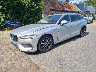 Voiture accidenté Volvo V-60 D3 Aut. Navi Led Leder Stoelverw 2021/5