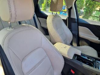 Jaguar F-Pace 20d Aut. AWD Prestige Pano picture 12
