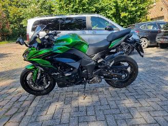 skadebil motor Kawasaki  Ninja 1100 SX Akrapovic Stuurverw. 2025/12