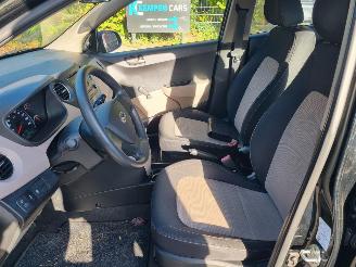 Hyundai I-10 1.0 Automaat Airco picture 11
