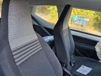 Volkswagen Up! 1.0 Airco picture 15
