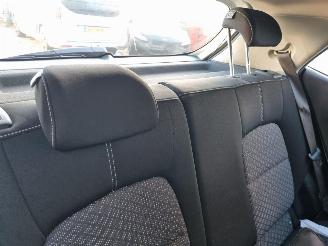 Kia Picanto 1.0 GDi DynamicLine Airco Navi Camera picture 11