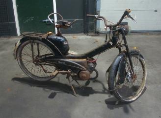 Vaurioauto  bicycles Overige  kaptein mobylette klassiek bromfiets 1964/1