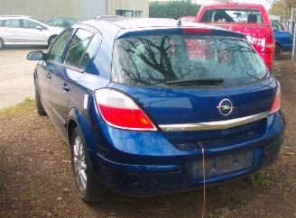 Opel Astra  picture 3