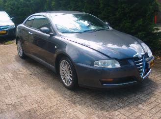 damaged passenger cars Alfa Romeo GT  2008/5