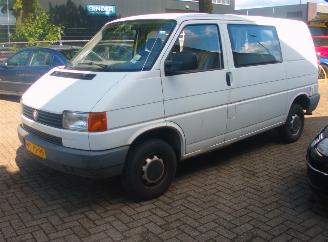uszkodzony samochody osobowe Volkswagen Transporter  1994/1