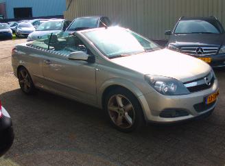 Opel Astra 1.8 cosmo picture 2