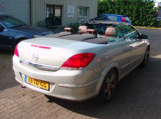Opel Astra 1.8 cosmo picture 3