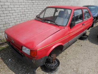 Vrakbiler auto Ford Fiesta  1987/1