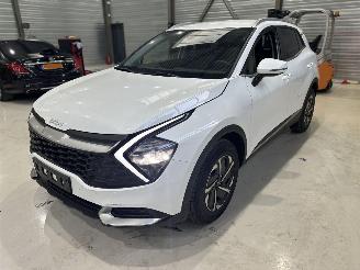Auto incidentate Kia Sportage hev new car automaat led etc full drivable 2025/6