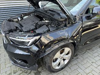 Volvo XC40 1.5 T3 R-Design NAVI/LED/CAMERA/FULL ASSIST/LEDER/VOL OPTIES! picture 10