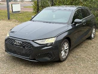 skadebil auto Audi A3 2.0 TDI NAVI/MATRIX LED/ LEDER/SFEERVERL RIJDBAAR 2022/5