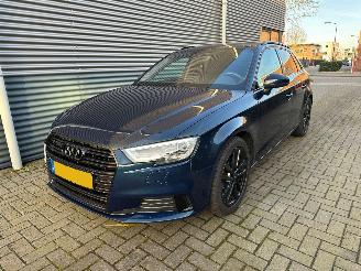 Audi A3 AUT. S-TRONIC S-LINE / CAMERA / NAVI / CLIMATE / FULL-LED / SCHADEVRIJ! picture 2