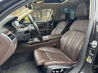 BMW 7-serie 7-SERIE  740e LWB I-Performance / Full Options SCHADEVRIJ/ DAMAGED FREE/UNFALL FREI ! picture 7