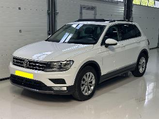  Volkswagen Tiguan 1.4 TSI ACT/PANO/LEDER/CAMERA/TREKHAAK/VOL 2016/11