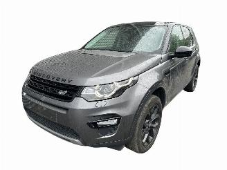 Unfallwagen Land Rover Discovery Sport 2.0 TD4 PANO/CAMERA/LEDER/TREKHAAK/MERIDIAN/LED/RIJDBAAR! 2017/10
