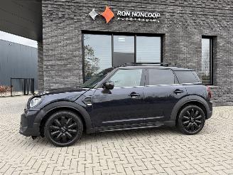 krockskadad bil auto Mini Countryman 1.5 Cooper 136PK Northwood PANO LEDER 2021/12