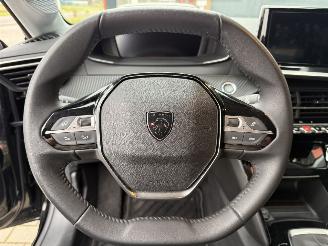 Peugeot 208 NEW MOD! 1.2 Turbo 101PK Allure picture 19