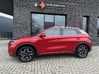 Schadeauto BYD Atto 3 Design EV 60kWh 204PK Aut. PANO FULL OPTIONS! 2025/4