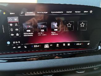 Audi A6 avant NEW MODEL! 40 TDI 204PK S-tronic S-line PANO VOLL! picture 27