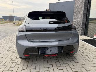 Peugeot 208 NEW MOD. 1.2 PureTech 101PK EAT8 Aut. Allure picture 13