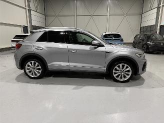 Volkswagen T-Roc 1.5 TSI 150PK DSG7 R-Line picture 3