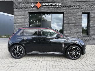 Coche accidentado Renault 5 NEW ICONIC! Comfort Range 52kWh 150PK Aut. 2025/5