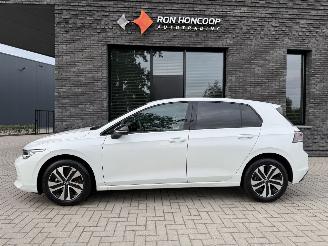 Schadeauto Volkswagen Golf NEW! 1.5 eTSI 150PK DSG7 Energy 2026/8