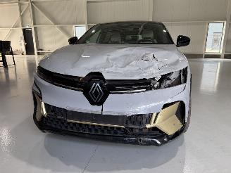 Renault Mégane E-Tech EV60 Optimum Charge 220 ICONIC FULL OPTIONS! picture 11