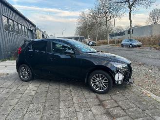 Mazda 2 1.5 Skyactiv-G Luxury picture 3