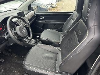 Volkswagen Up! Black UP! Panoramadak! picture 7