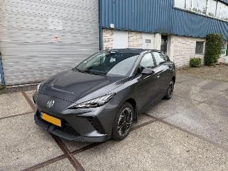 skadebil auto MG MG4 MG4 Electric 51 KWH 2025/4